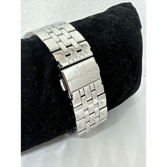 Michael Kors MK5020 Women\'s Silver Stainless Steel Analog Dial Wrist Watch NUL51 main image 10